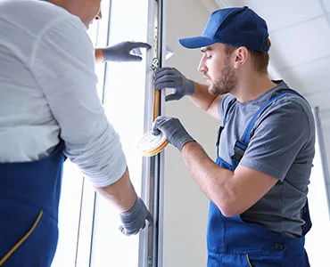 glass repair experts in Sunny Isles Beach, FL